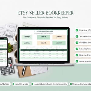 Könnte beinhalten: Ein Finanz-Tracker für Etsy-Verkäufer, der auf einem Laptop und Smartphone angezeigt wird. Das Bild enthält einen Taschenrechner, einen Notizblock und Kaffeetassen. Der Bildschirm zeigt "ETSY SELLER BOOKKEEPER" und listet Funktionen wie Echtzeit-KPIs und automatisierte Formeln auf.