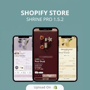 Op de afbeelding: Drie smartphones tonen productlijsten. De middelste telefoon toont een parfumflesje met vijgen en een bloem, met de tekst "Noir Dusk". De linker telefoon toont "Luna Smoke", en de rechter "Citron Venom". De tekst "SHOPIFY STORE SHRINE PRO 1.5.2" staat bovenaan.