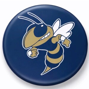Pin/Channel de los Georgia Tech Yellow Jackets para el día del partido / Accesorio para fiestas previas a los partidos universitarios
