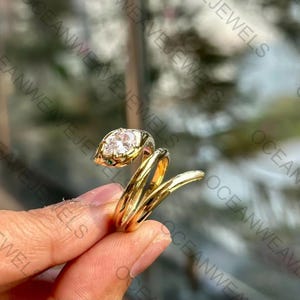 1.50カラット ペアカット モアッサナイト ダイヤモンド スネークリング、スパイラル レディースリング、ベゼルセッティング エンゲージリング、925シルバーリング、アニマルジュエリー