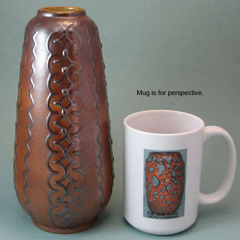 Lausitzer East German Pottery Vase Applied Slip Decoration