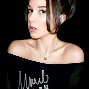 Maya Hawke Autograph - Etsy