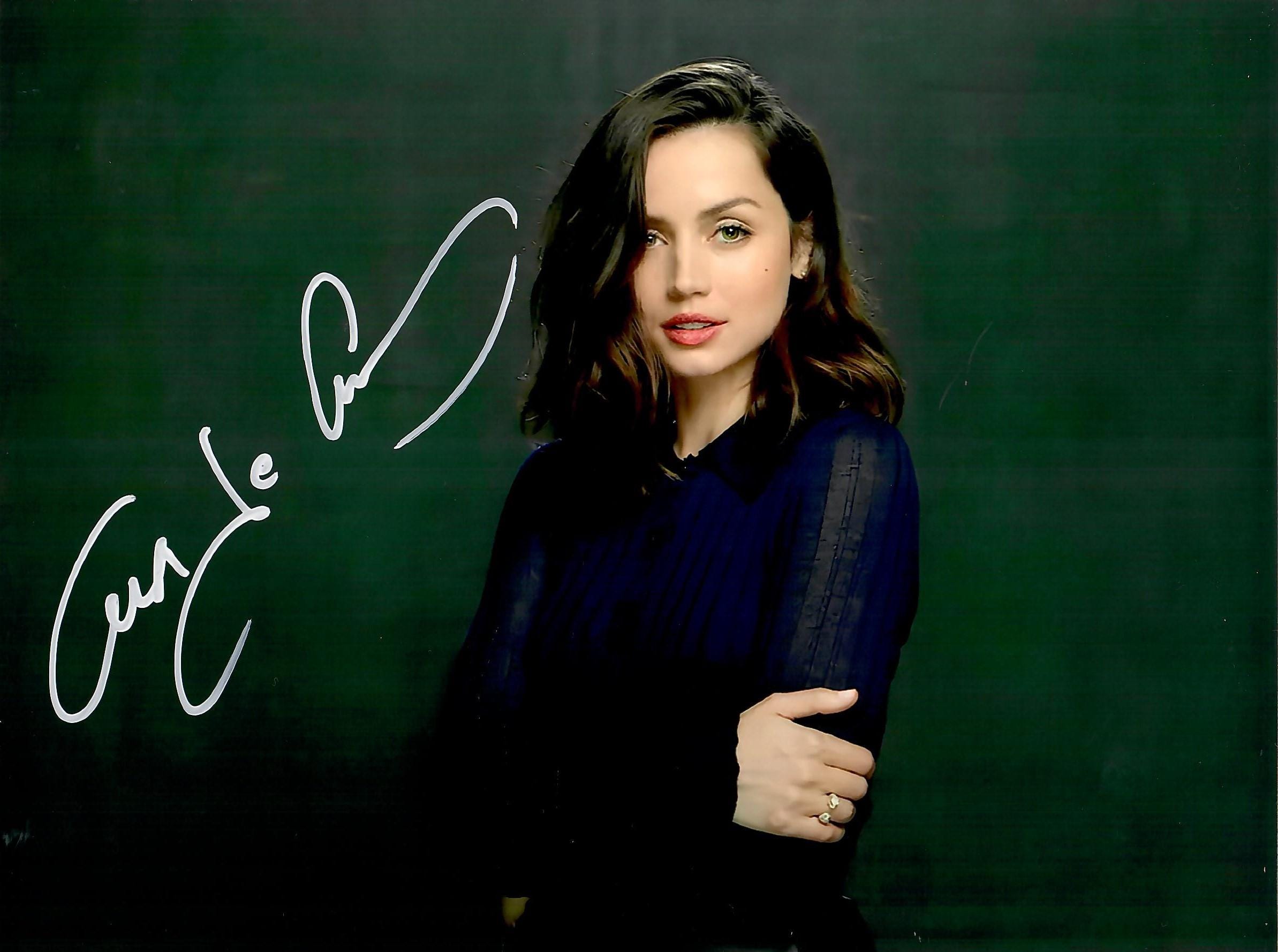 Ana de armas signed - Etsy 日本