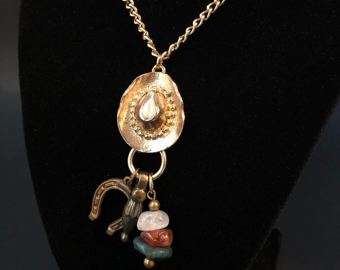 Charm Necklace Cowboy Hat Horseshoe Natural Stones Red Dead inspired