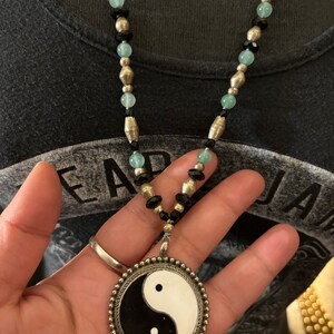 Yin Yang Necklace with Aventurine & Vintage Beads imagen 5