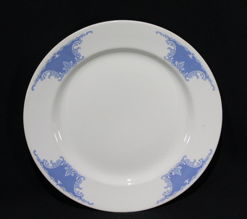 Brittany 8-inch Salad Plate Vintage 1940 Homer Laughlin