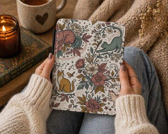 Funda para Kindle con diseño de gato estilo cottagecore / Cubierta floral con temática de gatos / Funda para Kindle de estilo vintage / Regalo acogedor para amantes de los gatos