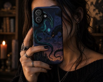 Drachen Handyhülle | Dark Fantasy iPhone Hülle | Gothic Romantik Ästhetik | BookTok Handyhülle | Geschenk für Fantasy-Liebhaber | Drachen Liebhaber Geschenk