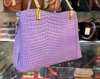 Borsa a mano in pelle con texture di coccodrillo viola / Borsa da donna in pelle fatta a mano / Borsa con manico superiore e tracolla / Elegante borsa da ufficio per donna