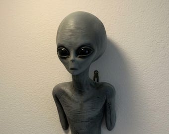 Grey Alien Figure 2