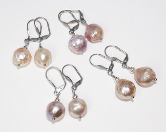 Raros pendientes de perlas de agua dulce Kasumi de Japón, selección