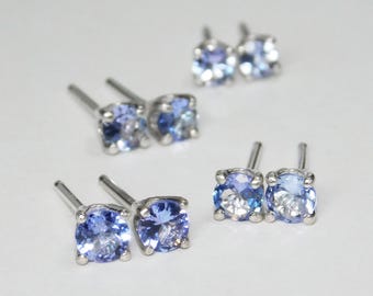 Pendientes de tanzanita en plata, 3,5-4,4 mm, a elegir
