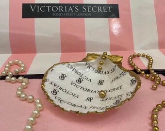 Victoria's Secrets Scallop Shell Dish – Handmade Decoupage Ring Holder, Trinket Tray, Coastal Luxe Decor