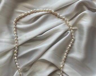 ハンドメイドホワイト淡水パールネックレス – 925スターリングシルバービーズ | ヴィンテージスタイル | 長さ52cm |