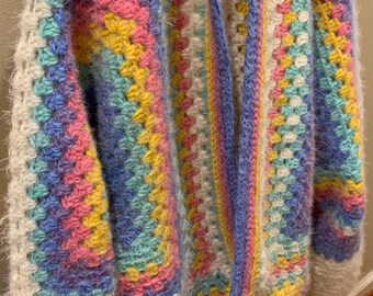 Regenbogen Pastell häkeln Pullover