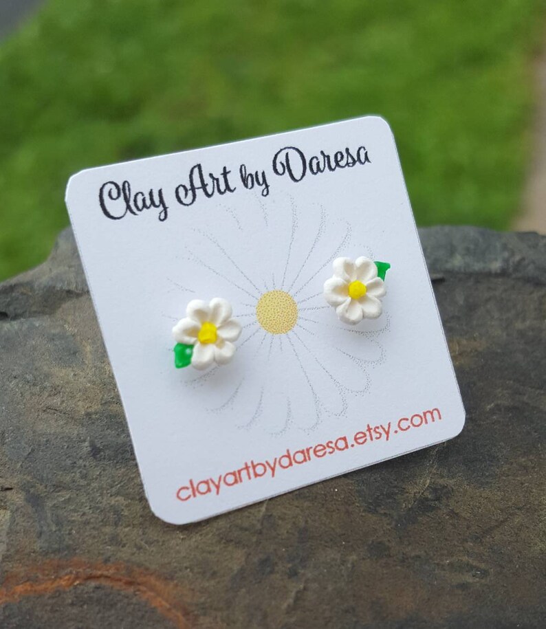Ladybugs and Daisies stud earrings, polymer clay, dainty earrings, hypoallergenic, invisible posts, Mix and Match earrings 1 pair Daisy studs