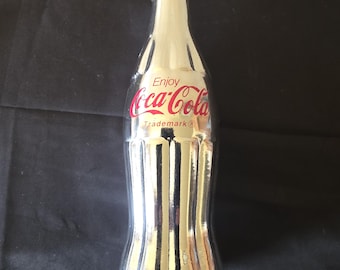 Botella de Coca-Cola vintage de los años 90, plateada o cromada, artículo promocional del restaurante JB's.