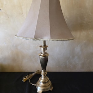 Vintage Style Faux Brass Table Lamp with Fluted Details - Neoclassical Hollywood Regency Lighting - Tested & Working - 26" x 14"