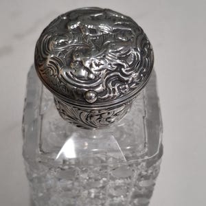 antique London 1887 silver lid large size perfume bottle