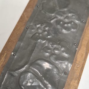 antike Metall verzierte Stempel Aufbewahrungsbox