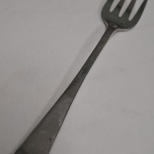antique pain simple small size silver plate sardine fork