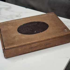vintage wood cigar box