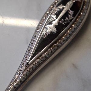 antique Birmingham silver 1918 and natural handle button hook