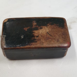 Vintage Tiny Snuff Box Small Pill box Trinket AI26