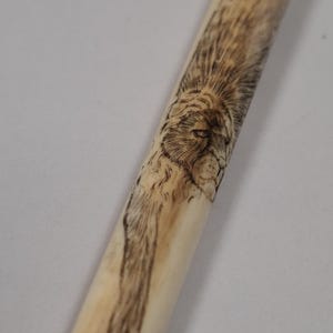 antique long length big cat etched decoration cheroot cigarette holder
