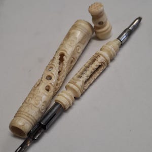 antigo lápis esculpido combinado e caneta de mergulho com stanhope do palácio de cristal