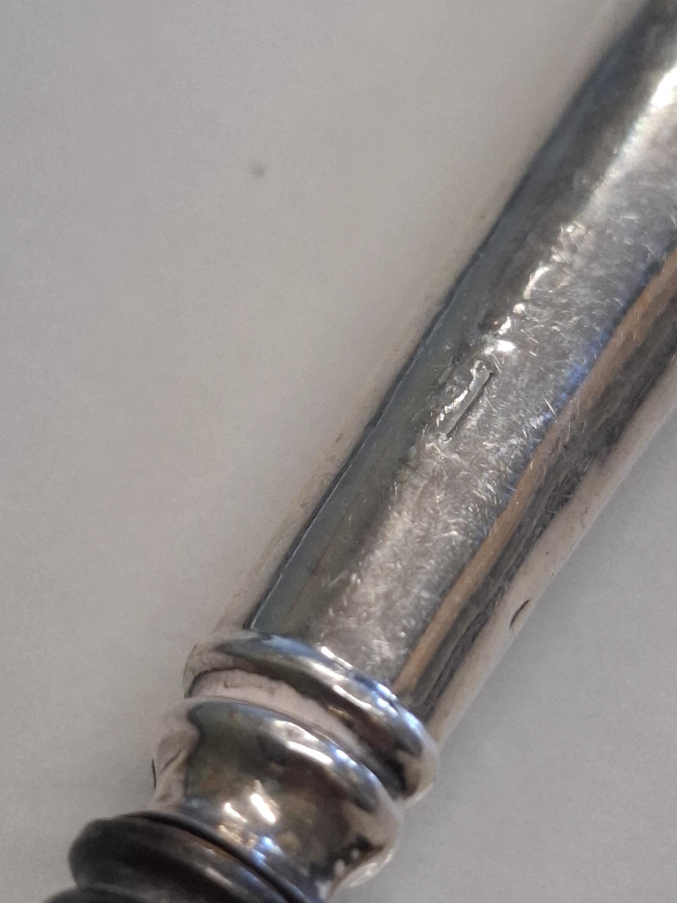 アンティークのスターリングシルバー製、大きめサイズ、珍しい形の