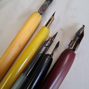 Sélection vintage ou gros stylos en plastique