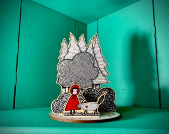 Lil Red Wooden World: 3d Diorama