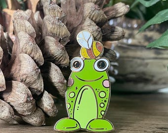 Enamel Pin: Frog and Bee - Bumble Bee - Limited Edition