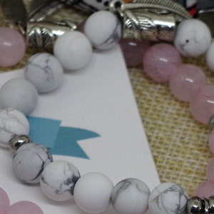 Bracelet quartz rose ou bracelet howlite avec cheval ou sans, bracelet femme et fille, équestre et cheval totem, cadeau maman image 3