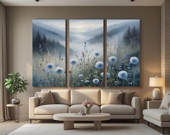 Blaue Wiese Blumen Triptychon, Kunst - Zeitgenössische Berglandschaft, moderner 3-Panel Druck
