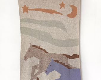 Tapiz de punto con caballos • Tapiz de pared de estilo western • Tapiz de caballos corriendo • Decoración infantil vaquera