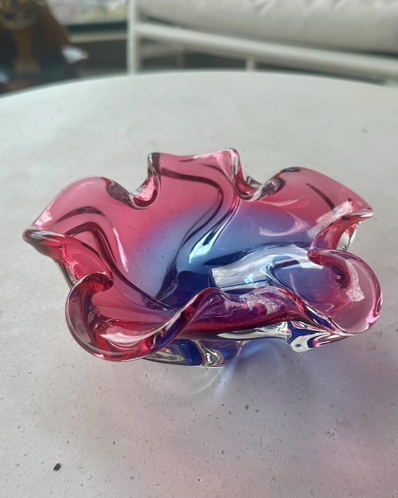 Vintage Murano Style Sommerso Art Glass Bowl – Pink & Blue Ruffled Dish – 16.5cm