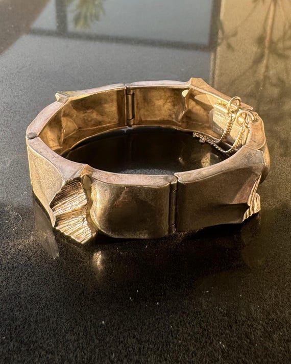 Matti J. Hyvärinen (MJH) for Lapponia Sterling Silver Sculptural Bracelet, Finland 1970s