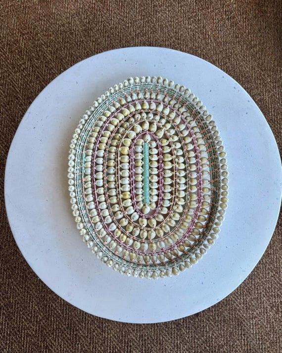 Large vintage hand-woven shell mat – 42cm – oval coastal décor