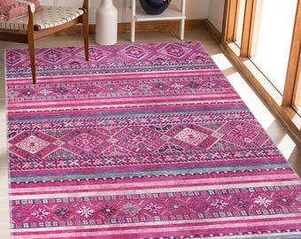 Rosa tribal kelimmatta – tvättbar chenille, halkfri boho-randig
