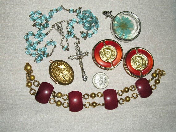 Vintage Lot Of 5 Jewelry Items Glass Rosemary Gla… - image 1