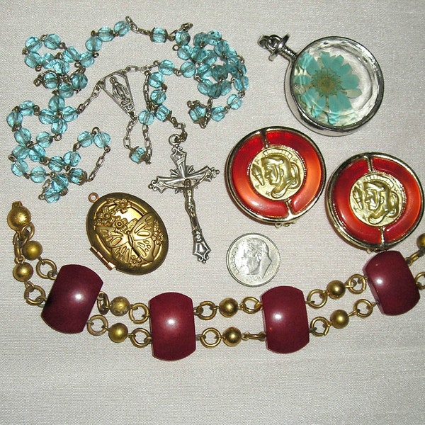 Vintage Lot Of 5 Jewelry Items Glass Rosemary Glass Flower Pendant Roman Earrings Brass Locket Bakelite Bracelet 1960's-70's Jewelry 7052