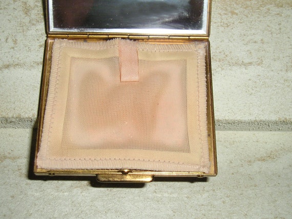 Guilloché Powder Compact Stash Box With Hand Pain… - image 2