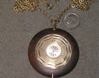 Swiss Made Jufrex Ladybug 17 Jewels Wind-up Necklace Pendant  display picture 2