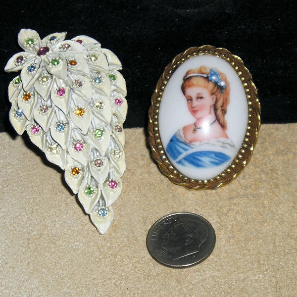 Vintage Lot Of 2 Brooch Pins Rhinestones And White Enamel And Signed Goldette Limoges Made In France Glass Cameo 1960's Jewelry 3073