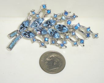 Vintage Blue Crystal Rhinestone Pot Metal Brooch Pin. Posh! 1950's Jewelry 2134