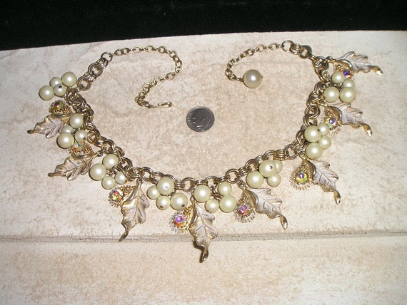 Vintage Stunning Faux Pearl And Iridescent Rhines… - image 1