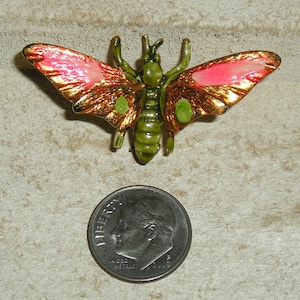 Vintage Green Enamel Hornet Bee Brooch Pin 1960&#39;s Jewelry 2248