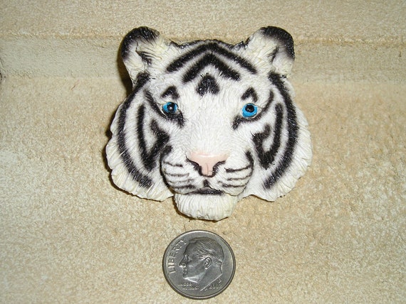 Vintage Signed Hecho EN Mexico Celluloid White Siberian Tiger Head